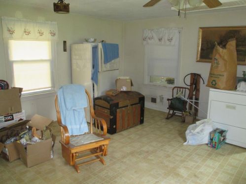 112 Tolend Rd, Dover NH  03820-5503 exterior