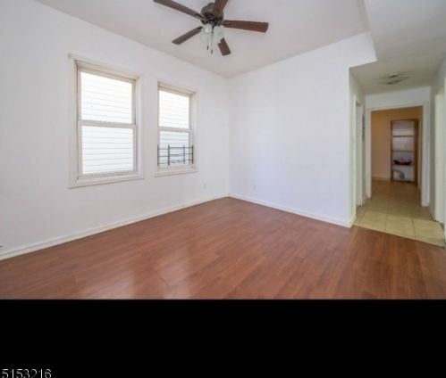 371 Badger Ave, Newark NJ  07112-2748 exterior