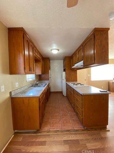 4989 Holt Ave, Fresno, CA 93705-0161