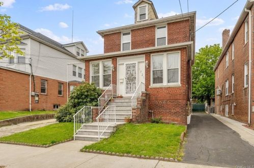 1721 Yates Ave, Bronx, NY 10461-1909