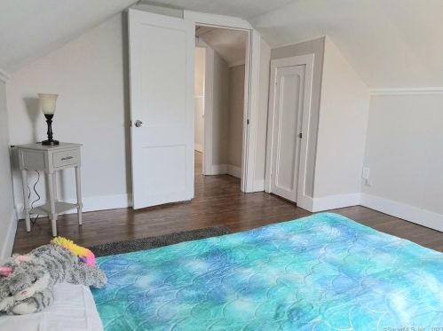 46 Beacon St, Bristol CT  06010-6609 exterior