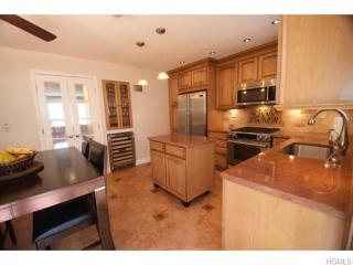68 Foltim Way, Congers, NY 10920-1423