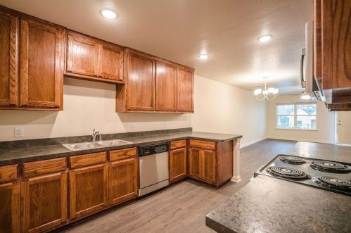 406 Atlantic St, Cleburne, TX 76031-0050