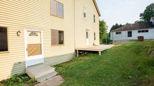 731 Hillville Rd, Karns City PA  16041-3303 exterior