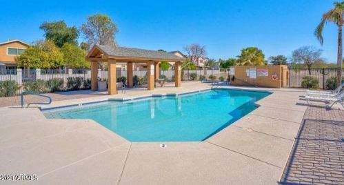 18801 8th Pl, Phoenix AZ 85042-4304 exterior