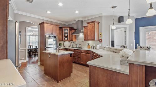 1724 40th Pl, Lynn Haven FL  32444-5304 exterior