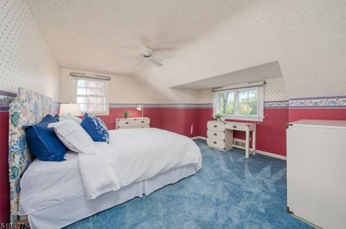 22 Rose Ter, Chatham Township NJ  07928-2070 exterior