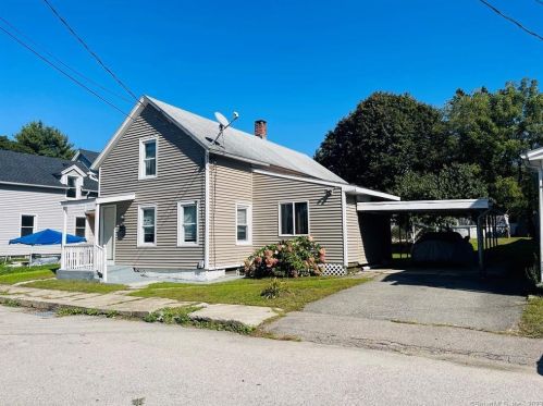 31 Brook St, Norwich, CT 06360-3707