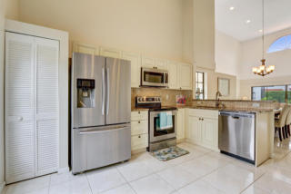 13547 Fountain View Blvd, West Palm Beach FL  33414-7744 exterior