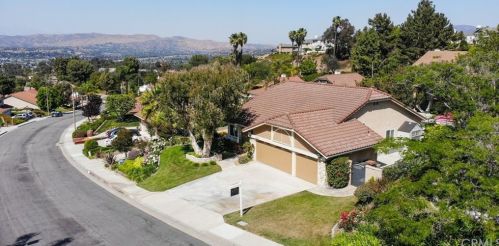 5351 Big Sky Ln, Anaheim, CA 92807-4670