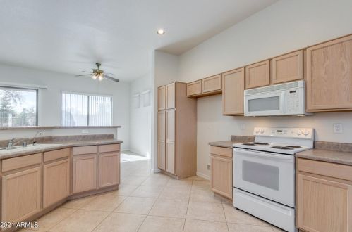 495 Hemlock Way, Chandler, AZ 85248-4530