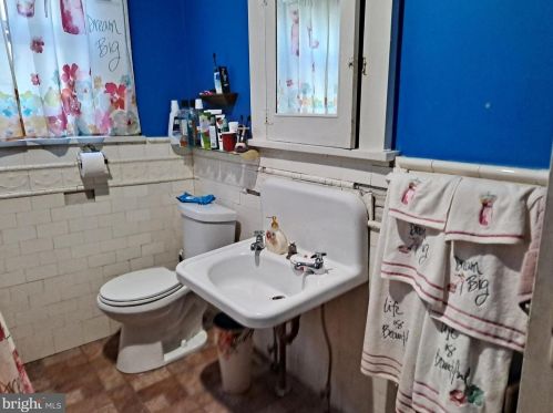 1339 Dekalb St, Norristown PA  19401-3403 exterior