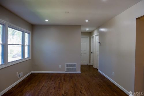 178 Louis Pl, Iselin NJ  08830-1236 exterior
