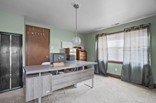 124 Larkspur St, Whitaker PA  15120-2205 exterior