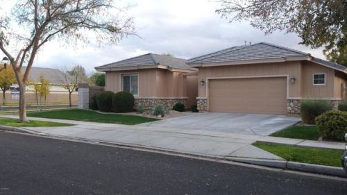 3493 Washington Ave, Gilbert, AZ 85234-4205