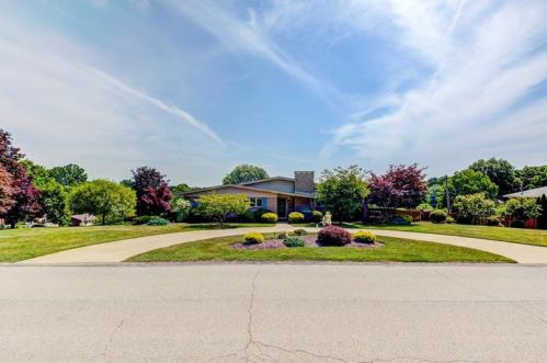 4971 Parkvue Dr, Pittsburgh, PA 15236-2053