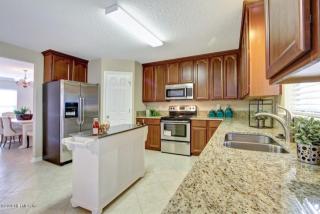 14052 Eagle Feathers Dr, Jacksonville, FL 32226-5899