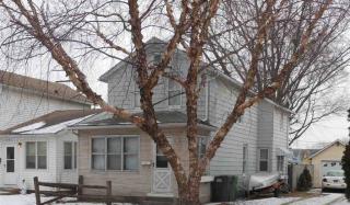 419 3rd St, Clinton, IA 52732-4015