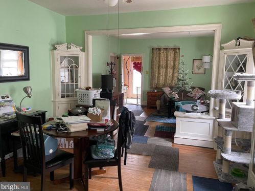907 11th Ave, Prospect Park, PA 19076-2120