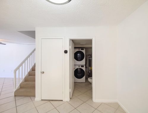 2502 25 Ln, West Palm Beach FL  33418-3572 exterior