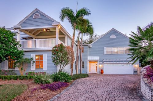 1050 Lake Hollingsworth Dr, Lakeland FL  33803-2267 exterior