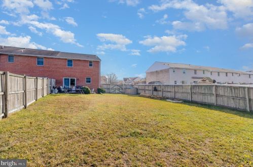 105 Lee Ann Ct, West Enola PA  17025-1900 exterior