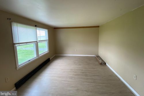 32465 Old Stage Rd, Laurel, DE 19956-3429