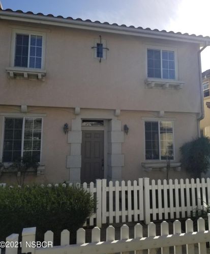 2339 Nightshade Ln, Santa Maria, CA 93455-1384