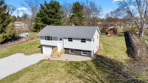 96 Christy Lee Dr, Pataskala, OH 43062-9311