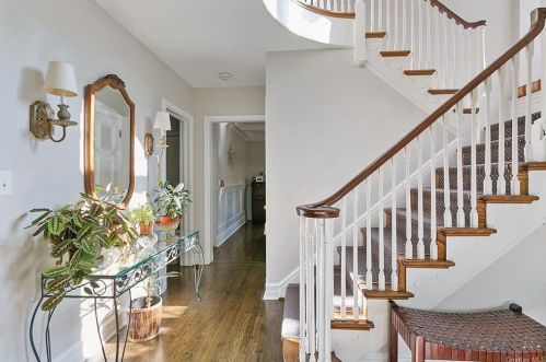 75 Caterson Ter, Hartsdale, NY 10530-2609