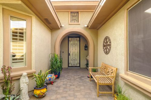 16957 Oasis Springs Way, Sun City, AZ 85387-7517
