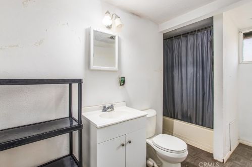 8435 Mission Blvd, Riverside CA  92509-2976 exterior