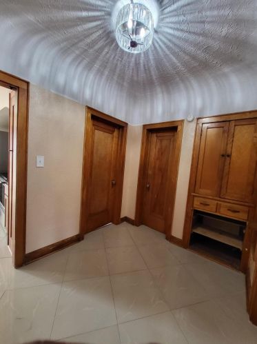 3147 52, Milwaukee WI 53218-5002 exterior