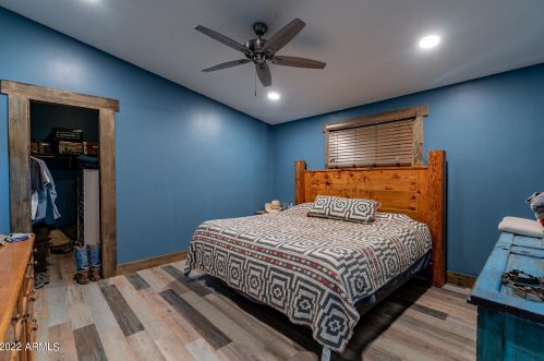 39510 12th St, Phoenix AZ  85086-7336 exterior