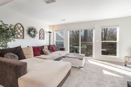 411 Springmill Dr, Newport KY  41076-1947 exterior