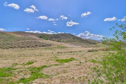 4110 Eagle Flight Dr, Simi Valley CA 93065-0225 exterior