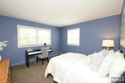 1 Ferris Ct, Ho Ho Kus NJ  07423-1017 exterior