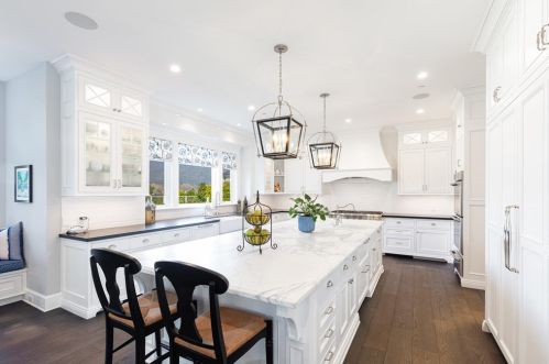 655 Hillcrest Ave, La Canada CA  91011-4040 exterior