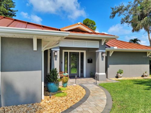 7001 10th St, Saint Petersburg, FL 33702-5705
