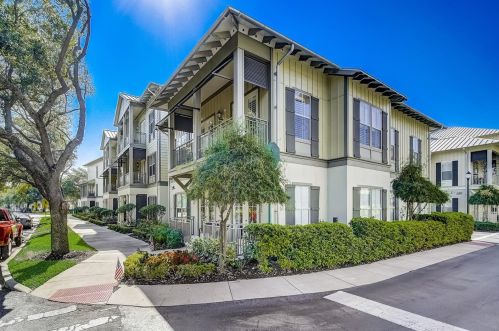 610 Celebration Ave, Kissimmee, FL 34747-5438