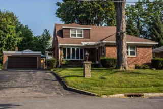 37 Daytona Ave, Albany, NY 12203-2521