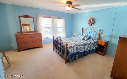 1214 Paurotis Dr, Sebastian FL  32976-7053 exterior