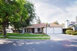 190 Omaha Ave, Fresno, CA 93711-6012