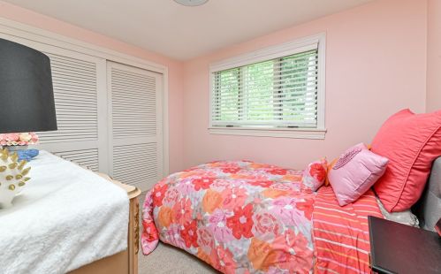 2567 Aldon Dr, Sewickley PA  15143-8612 exterior