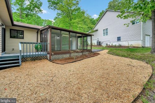111 Green St, Locust Grove VA  22508-5444 exterior