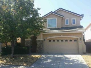 2112 Mabry Dr, Sacramento, CA 95835-2115