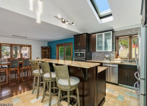 620 Highland Ave, West Paterson, NJ 07424-2404