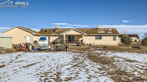 971 Los Charros Dr, Pueblo CO 81007-6168 exterior