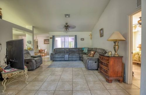 563 Flamingo Ave, Lehigh Acres FL 33974-7509 exterior