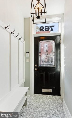 769 24th St, Philadelphia, PA 19130-2540